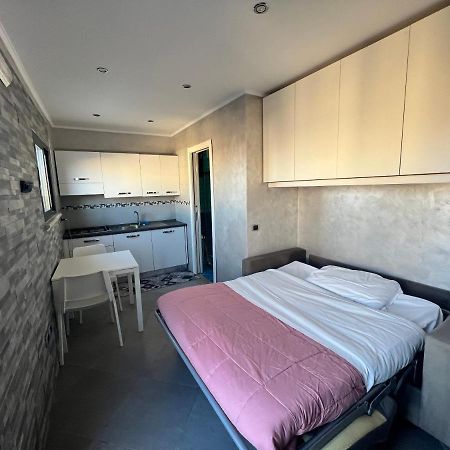 Apartamento Il Terrazzino Nápoles Exterior foto